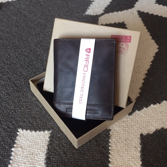 Spikes & Sparrow Other - Spikes and Sparrow RFID Protection bifold wallet